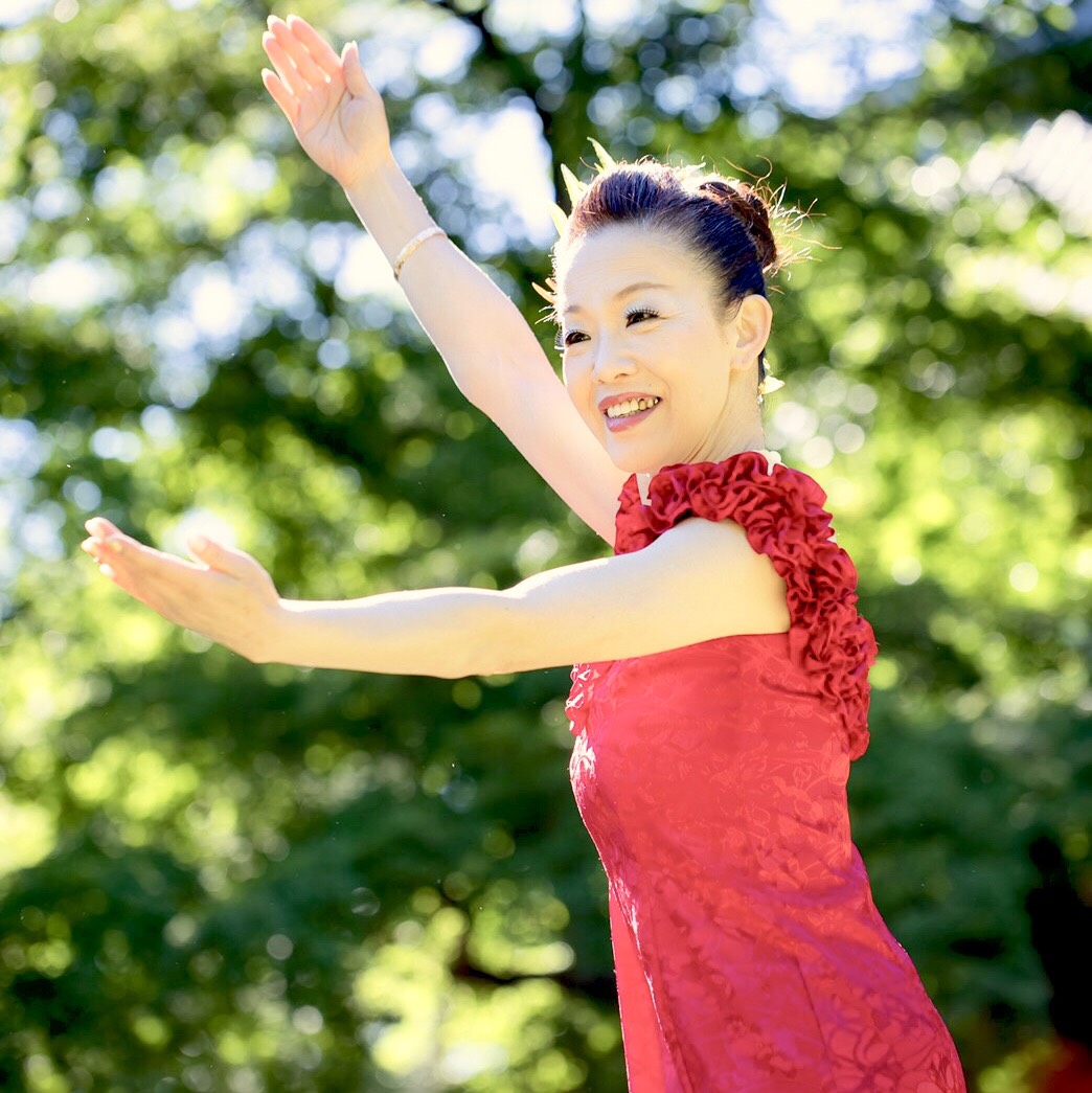 Hula　Halau　O　Laule’a -フラ　ハーラウ　オ　ラウレア-